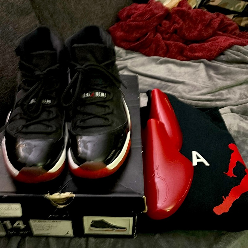 Jordan 11 Playoffs 2012 release and matching Jordan sweatshirt sizes 14US and XL